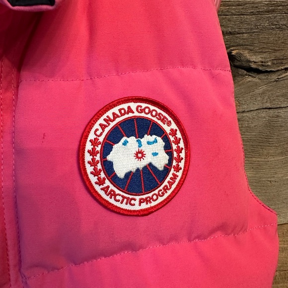 Girls Canada Goose Vest - Picture 3 of 6